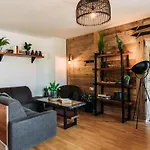 Golden Geier Apartment *