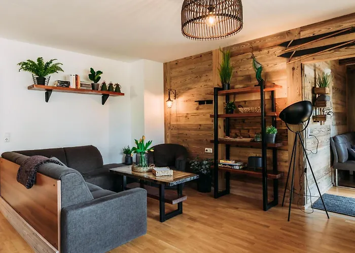 Golden Geier Apartament *